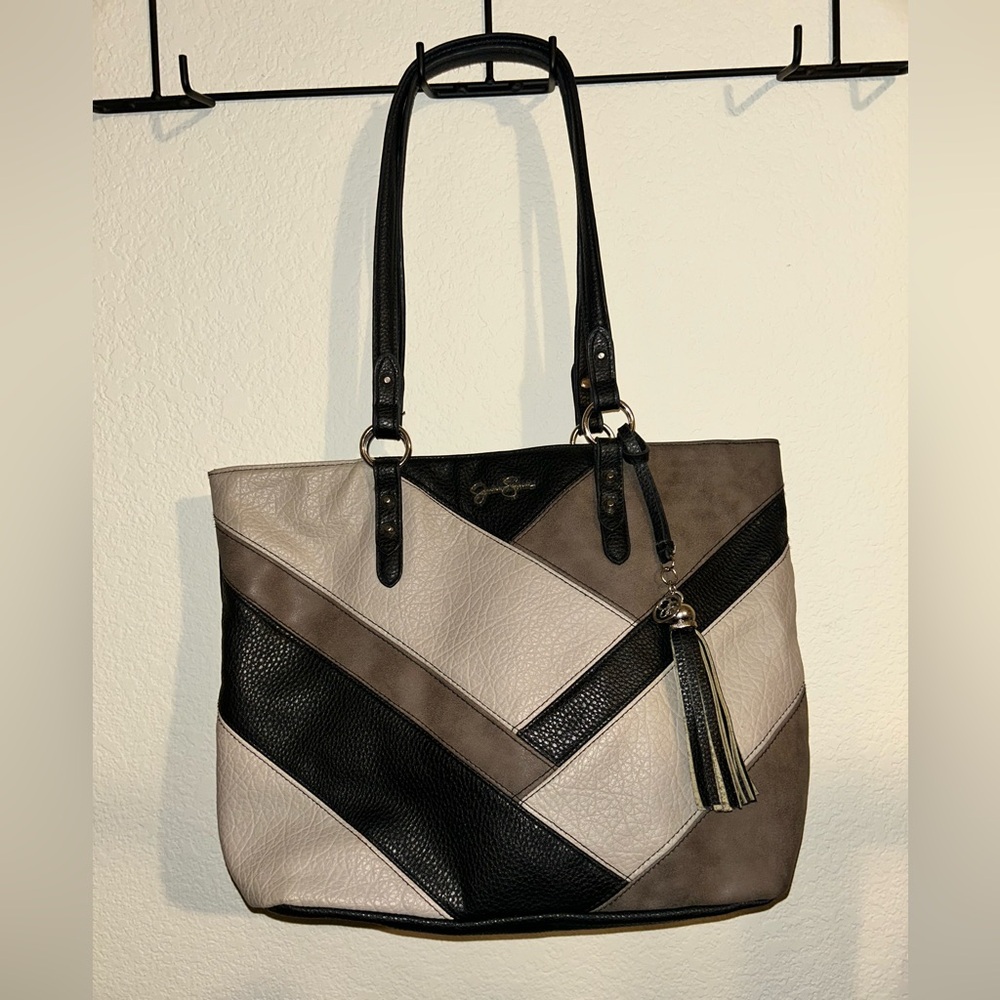 🧨Jessica Simpson Shoulder bag
